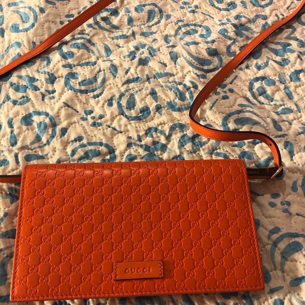 Gucci wallet/crossbody